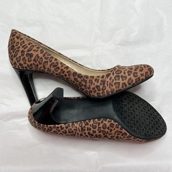 Bandolino leopard print 9 1/2 heels - Picture 4 of 8